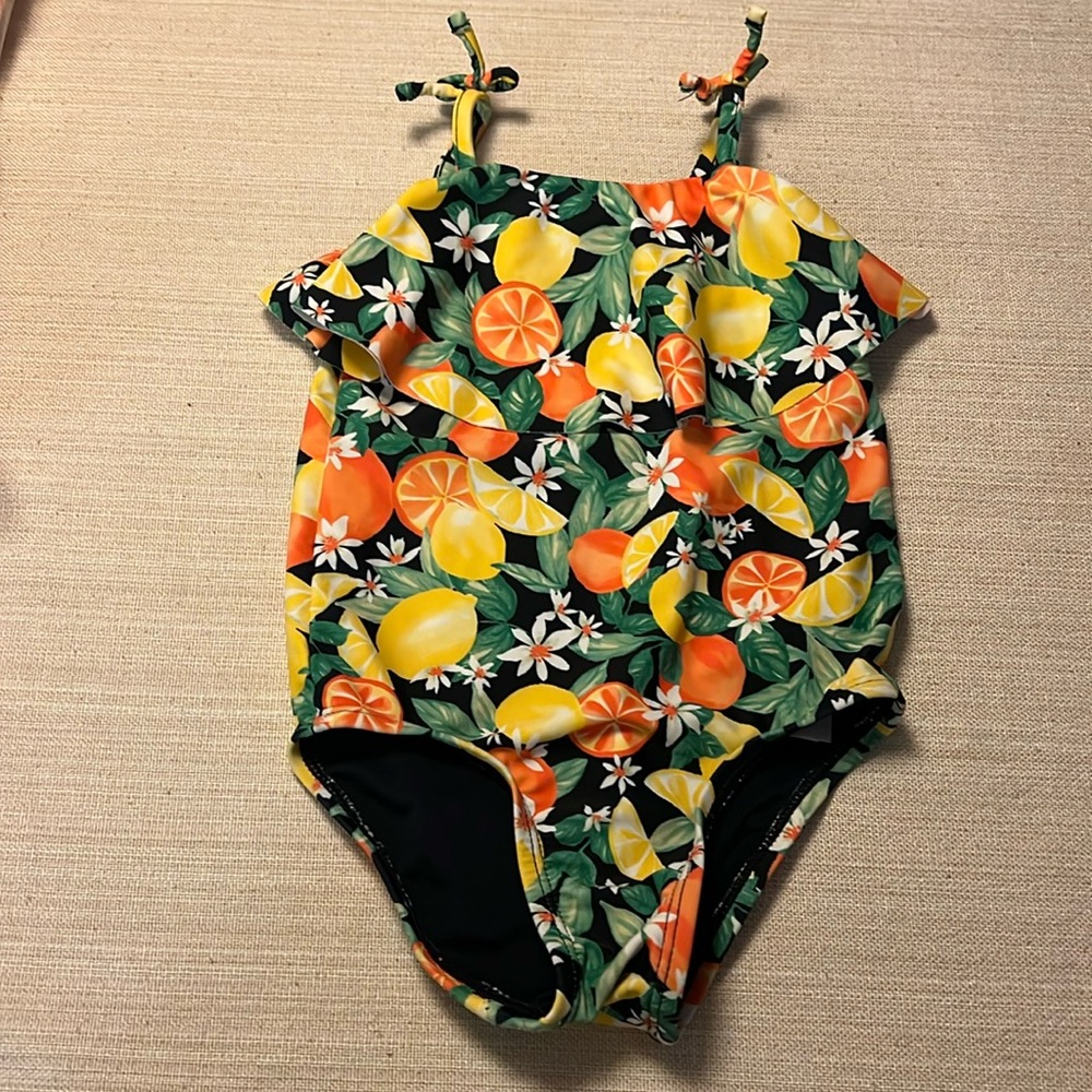 Old Navy toddler swimsuit